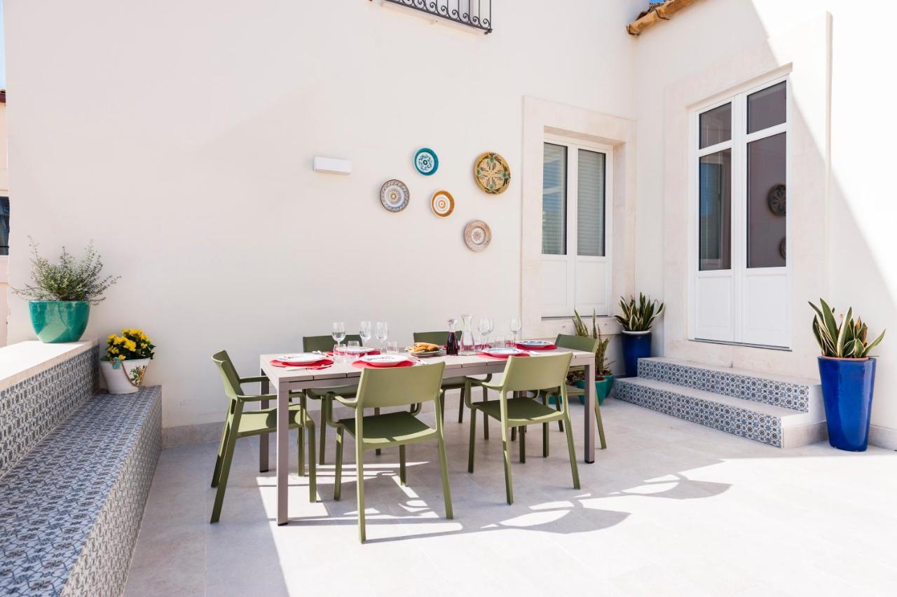 2 Soru Ortigia Holiday Home - Attico Con Terrazza Syracuse Exterior foto